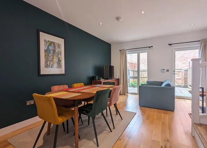 Adelphi Townhouse Contemporary 2 Bed 1 Bath 1 Wc Mánchester