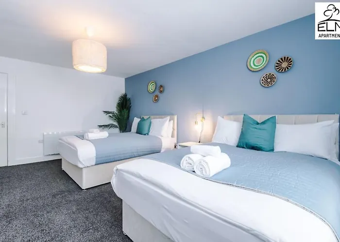 Luxurious 1-bedroom Apartment, Sleeps 4, Free Parking Apartament Manchester