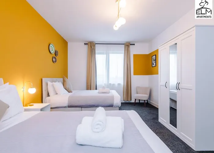 Elm , Collection Of Available Near Media , Free Parking 3*