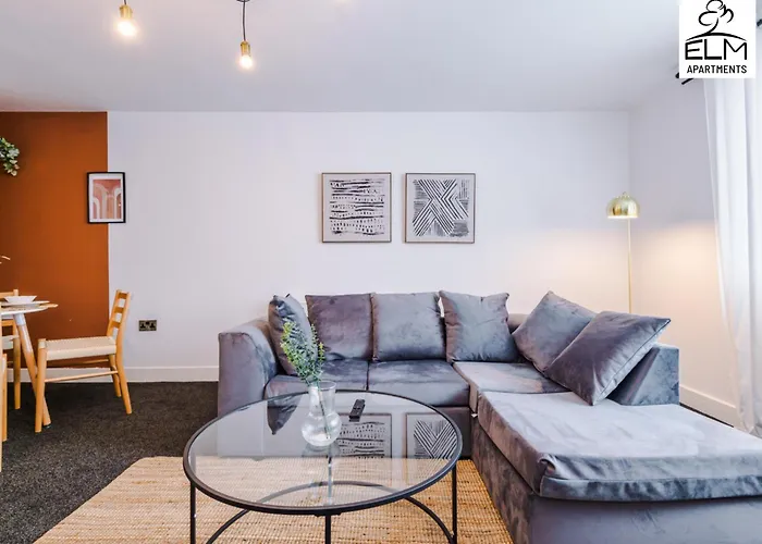 Elm , Collection Of Available Near Media , Free Parking Apartman