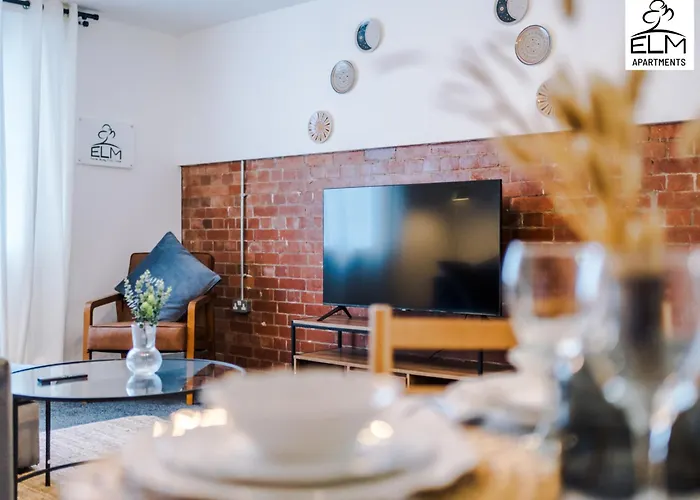 Apartment Elm , Collection Of Available Near Media , Free Parking Manchester