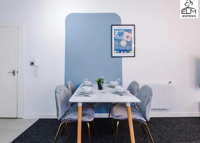 Elm , Collection Of Available Near Media , Free Parking Apartman