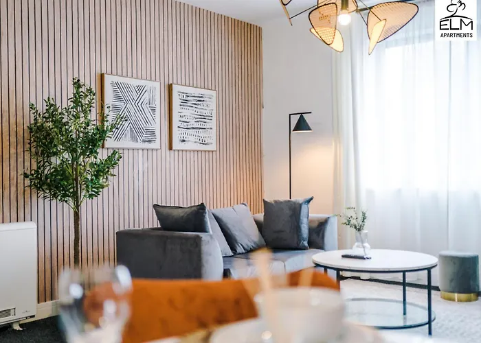 Elm , Collection Of Available Near Media , Free Parking 3*