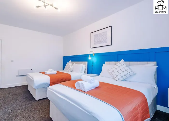 Elm , Collection Of Available Near Media , Free Parking 3*