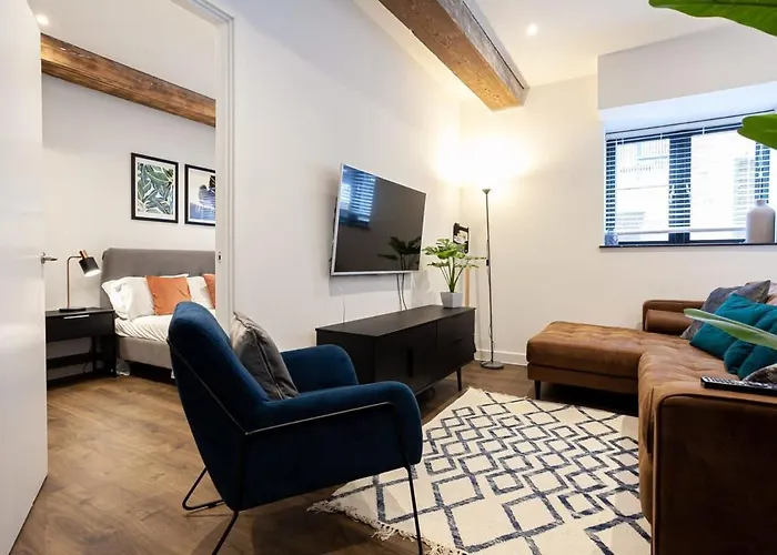 Stylish Modern In * Manchester