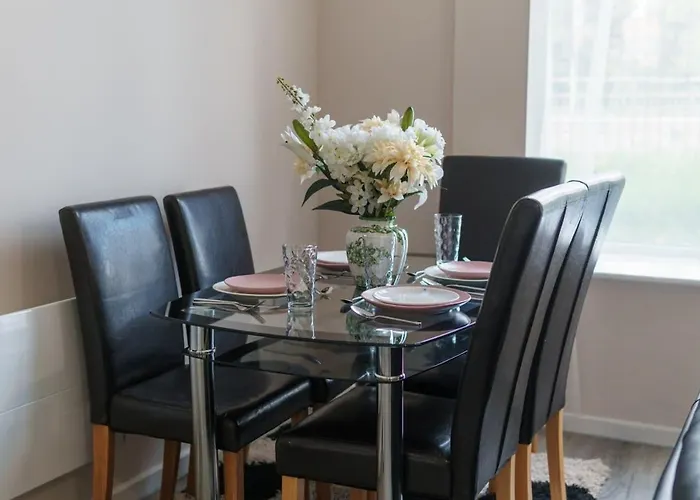 شقة Bright 1 Bed Flat - Sleeps 3 *