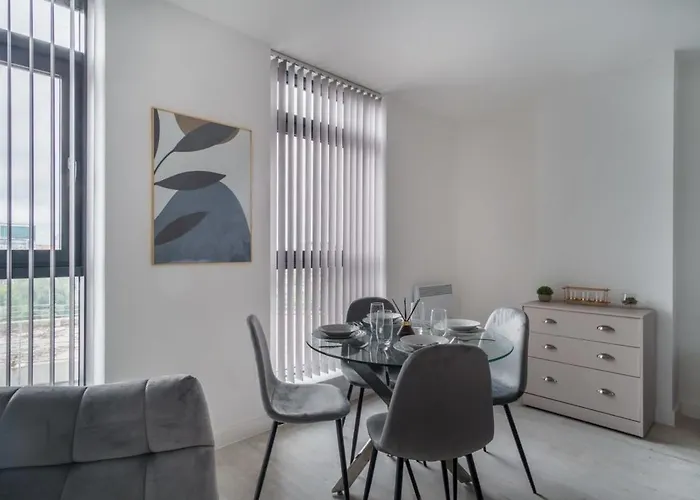 Modern In Salford Great Views Apartament Manchester