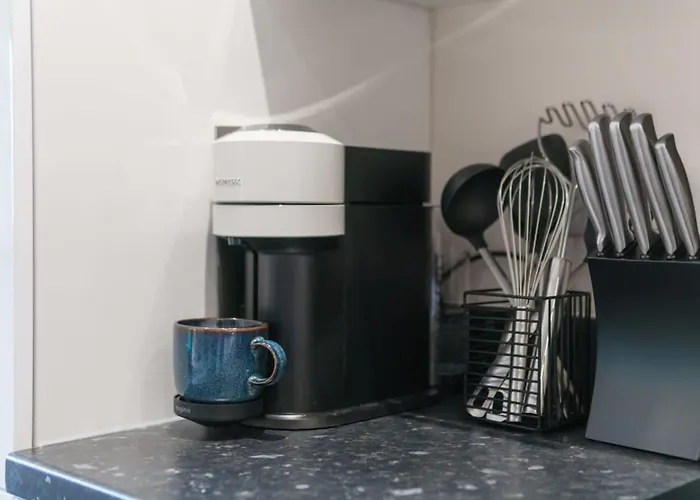 Lovely 1 Bed - Sleeps 3 Apartament *