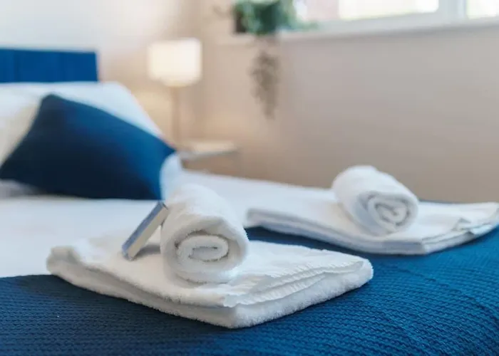 Lovely 1 Bed - Sleeps 3 아파트 맨체스터