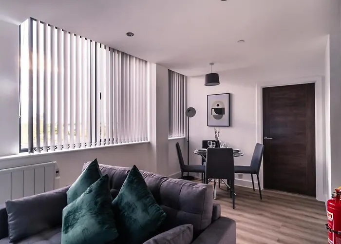 Zeni, Alexandra Rise Slick 1 Bed 아파트 *