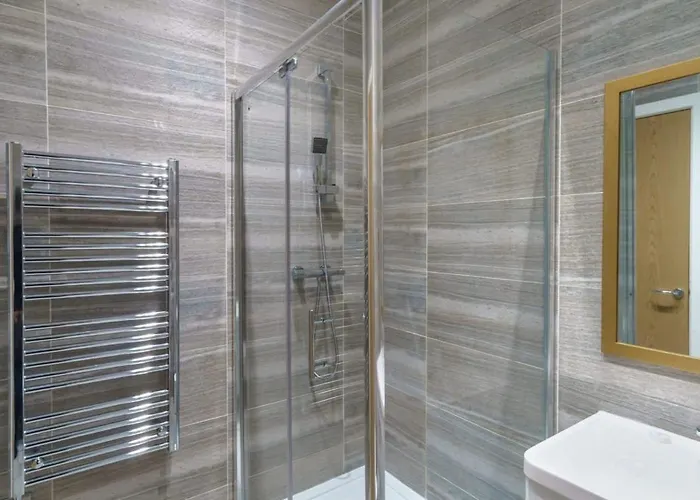 Bright 2 Bedroom In Manchester