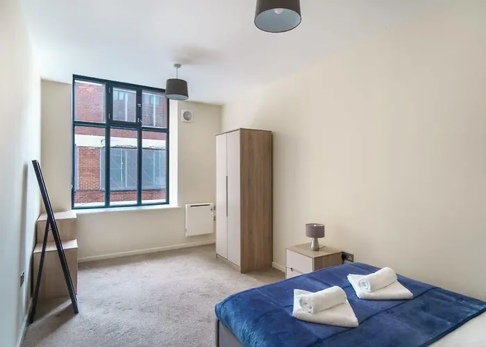 아파트 Bright 2 Bedroom In *