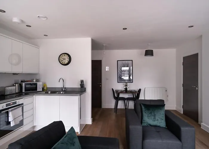 Zeni, Alexandra Rise Neat 1 Bed