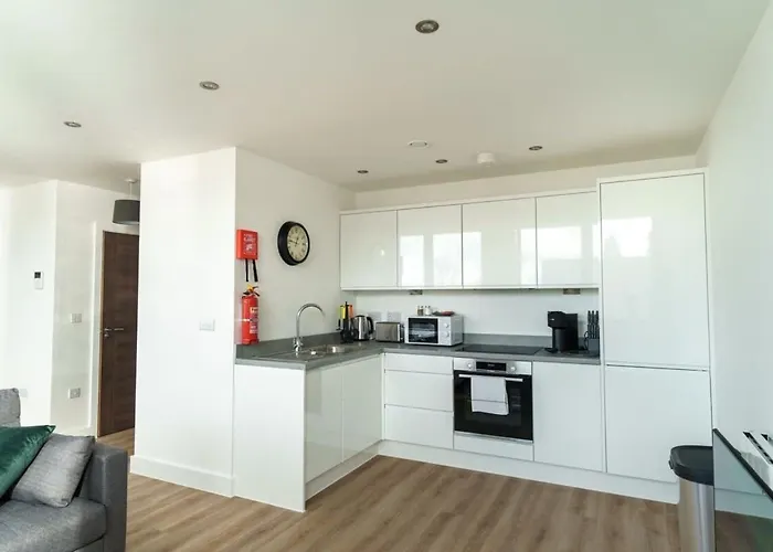 Zeni, Alexandra Rise Cool 1br Flat 맨체스터