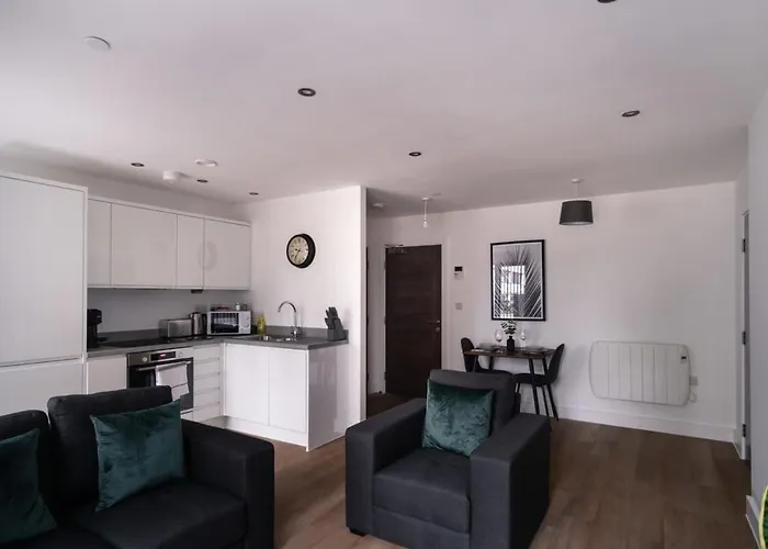 Zeni, Alexandra Rise Neat 1 Bed Apartament Manchester