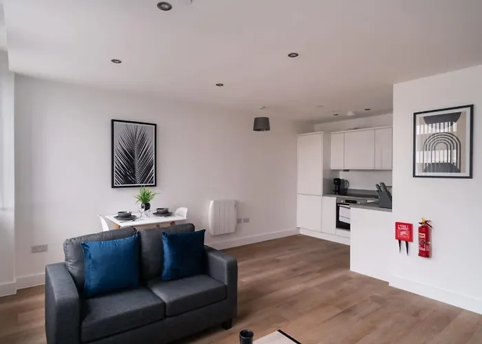 Zeni, Alexandra Rise Chic 1br Flat 맨체스터