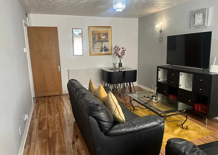 Charming 2-bedroom In *