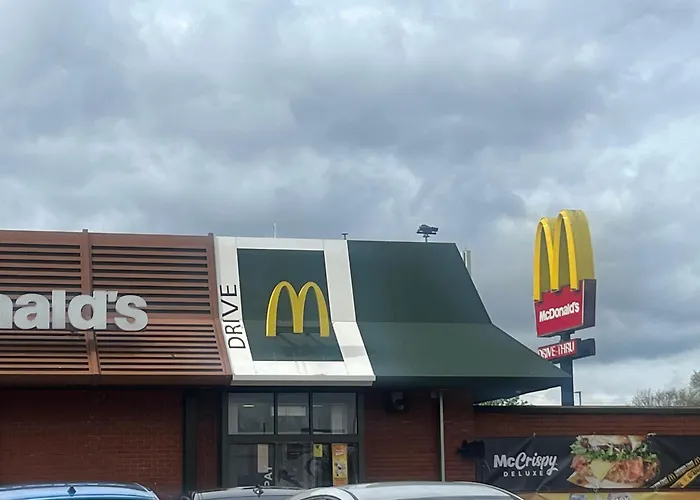 Charming 2-bedroom In *