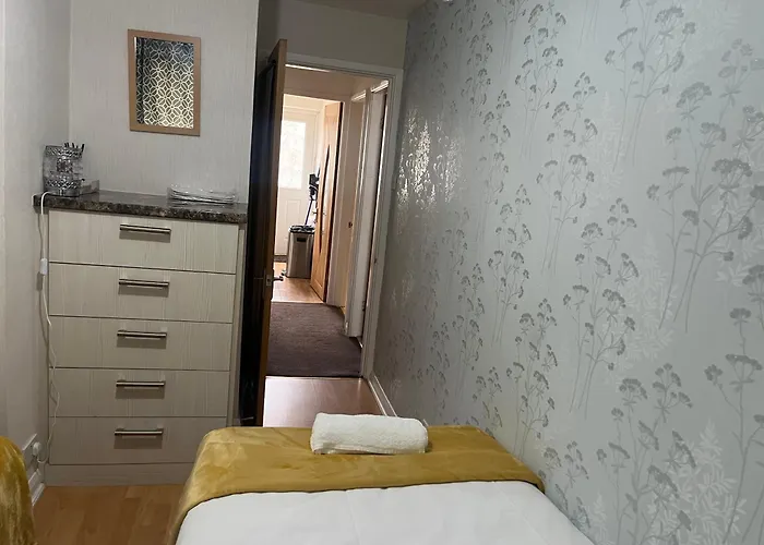 Charming 2-bedroom In *