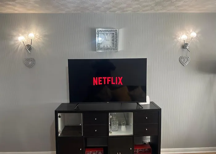 Charming 2-bedroom In Mánchester