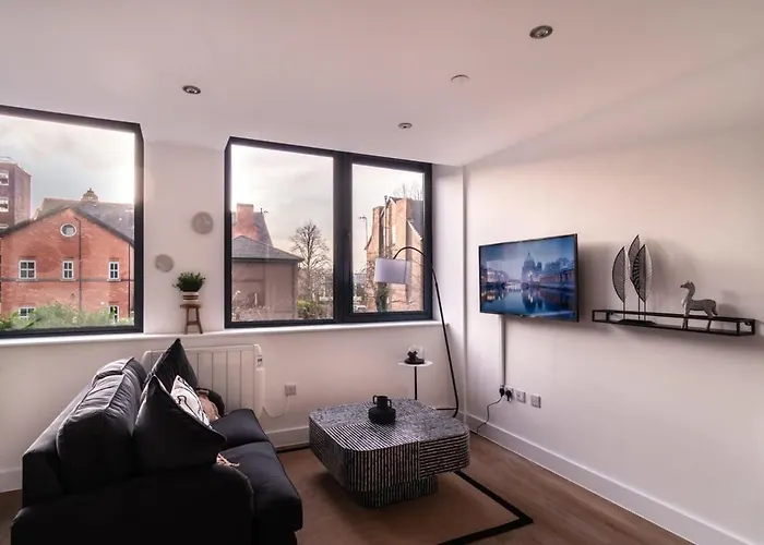 Stayzeni, Alexandra Rise Sleek 1 Bed