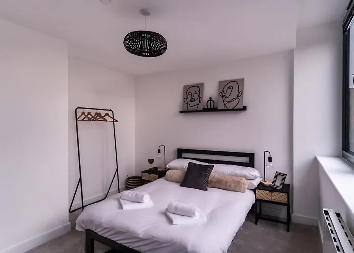 Daire Stayzeni, Alexandra Rise Sleek 1 Bed Manchester