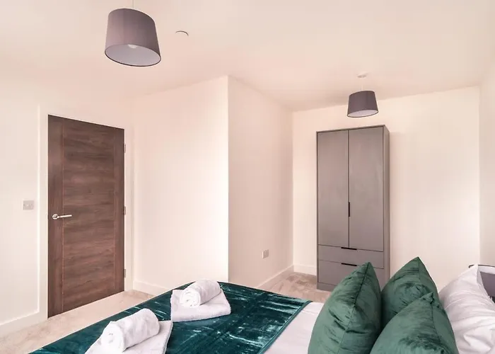 Stayzeni, Alexandra Rise Cool 1 Bed *