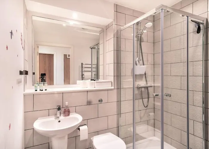 Spacious & Modern 1 Bed 아파트 맨체스터