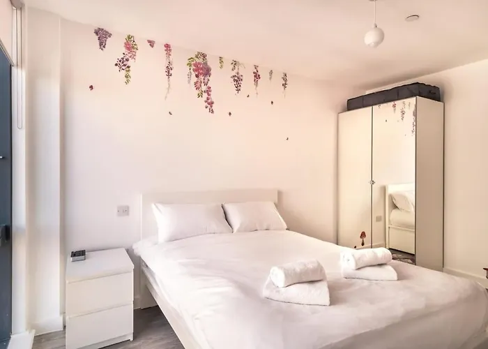 아파트 Spacious & Modern 1 Bed