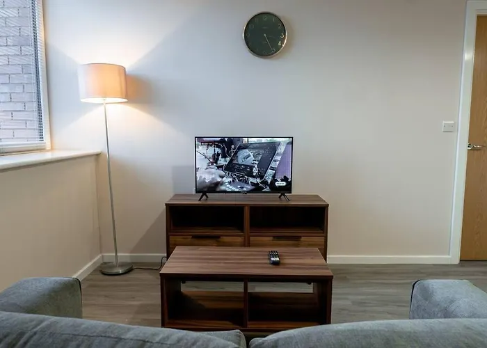 1bed Apartment, Free Parking For Two, Long Term Discounts *