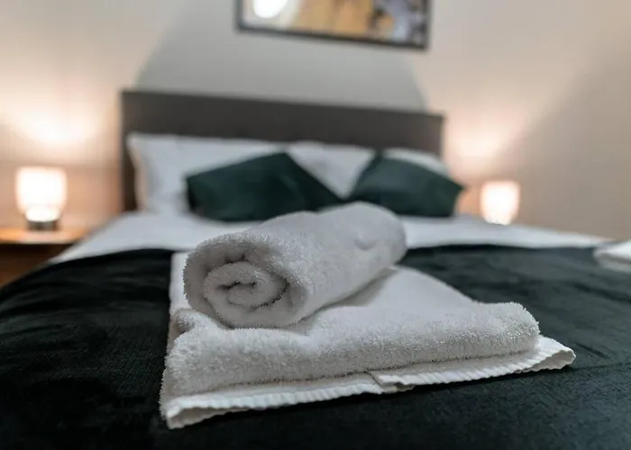 1bed Apartment, Free Parking For Two, Long Term Discounts *