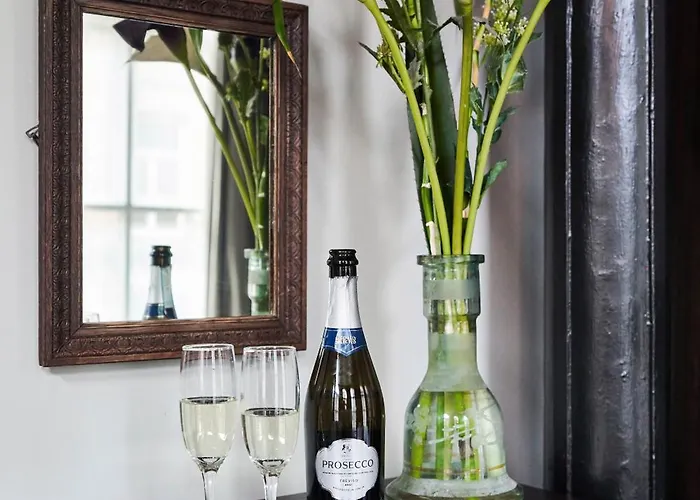 لوشبادز مانشستر