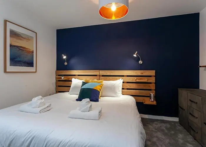 Modern 2 Bed Flat 5min To Old Trafford Stadium