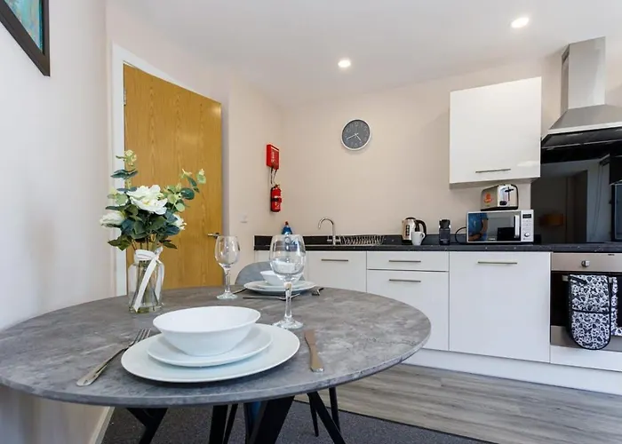 Fantastic 1 Bedroom *