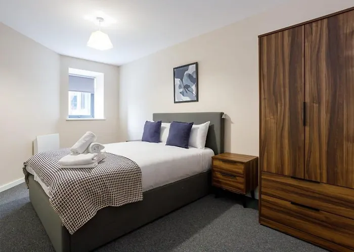 Modern 2 Bedroom Apartament