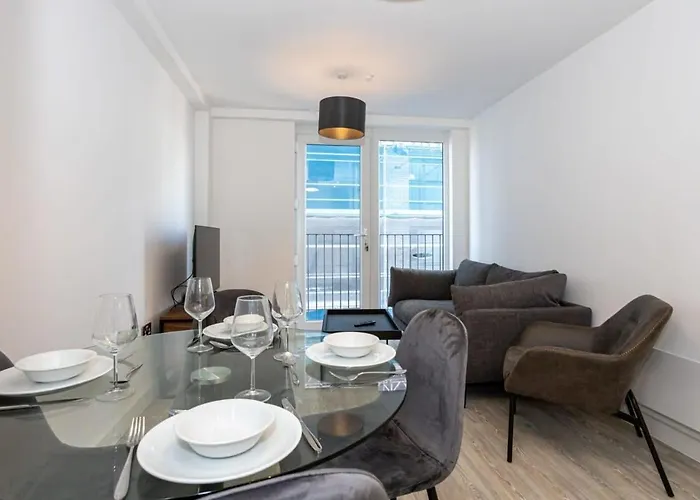 Smart 1 Bedroom In Salford Manchester