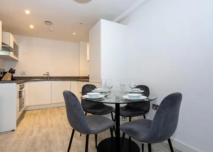 Smart 1 Bedroom In Salford Manchester