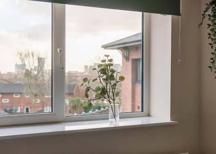 Modern 1 Bedroom In *