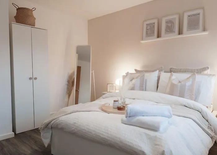 Lovely 2 Bed In - Sleeps 4