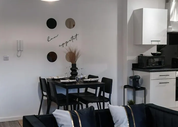 Daire Lovely 2 Bed In - Sleeps 4 Manchester