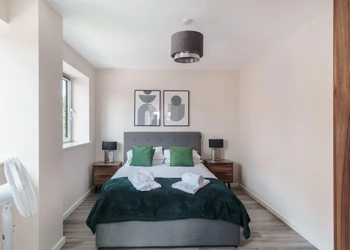 Amazing 1 Bed In - Sleeps 2 *