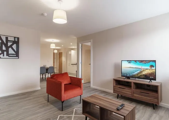 Bright 2 Bed - Sleeps 4 *