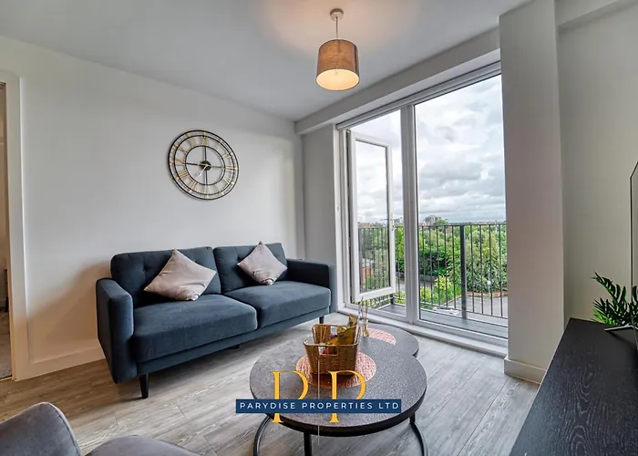 The Middlewood Plaza - By Parydise - Business Or Leisure Stays, Location, Sleeps 4, Salford Μάντσεστερ