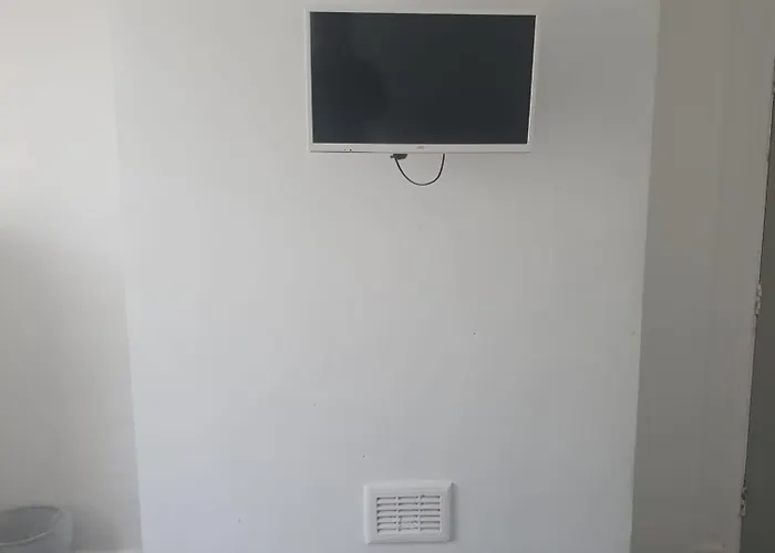 Elsham Gardens - Shared Facilities *