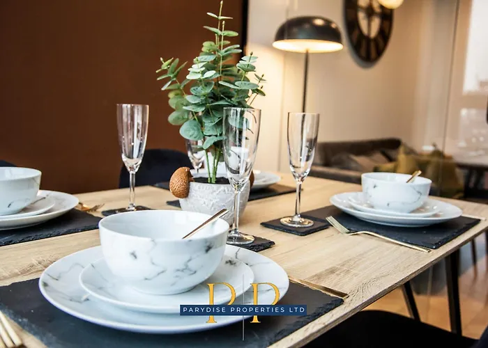 Deansgate Luxury - Modern & Warm 1-bed - Ideal For Business Or Work - Presented By Parydise