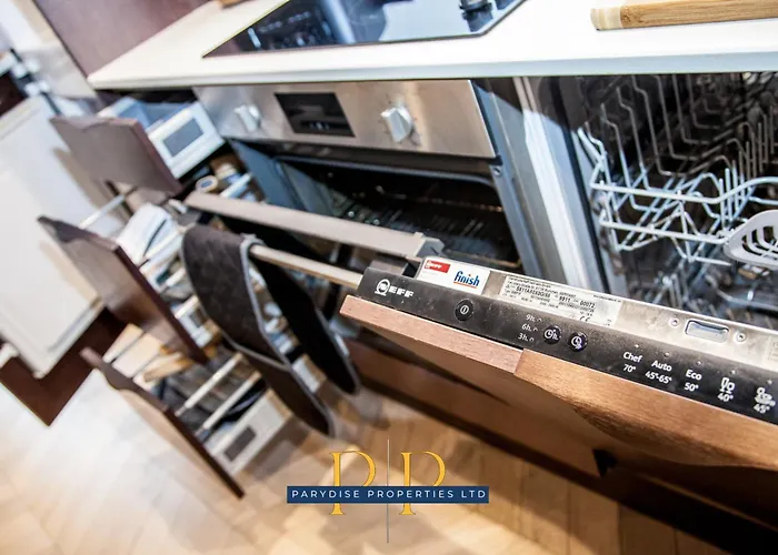 Skyview - Luxury & Modern 1-br Urban By Parydise 아파트 *