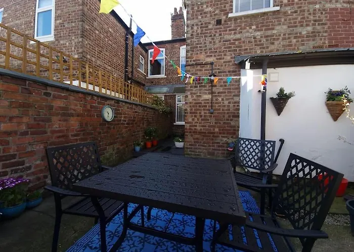 Gorgeous Edwardian Terrace In Old Trafford