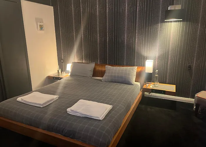 Ancoats Getaway With Terrace And Hot Tub Apartment *