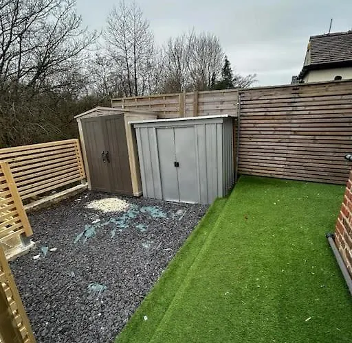 Lovely 5br In Manchester. Close To The * Mánchester