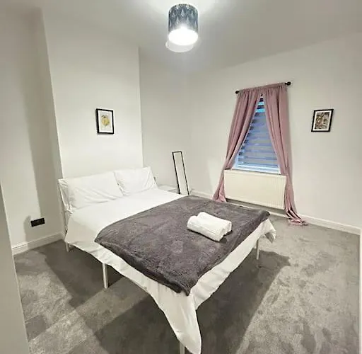 Lovely 5br In Manchester. Close To The Appartamento Manchester